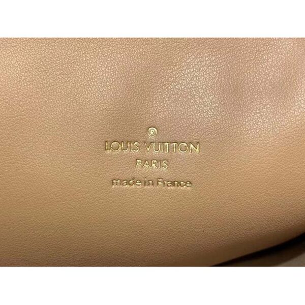Louis Vuitton LV Women Coussin PM Handbag Rose Bonbon Pink Lambskin Zip Closure - Image 10
