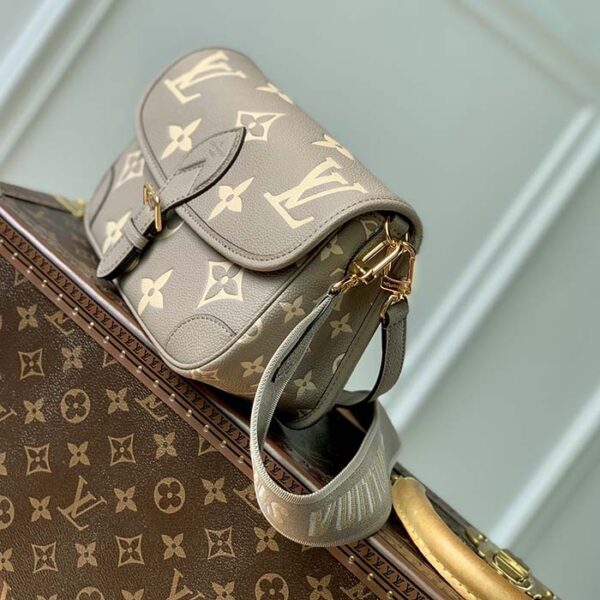 Louis Vuitton LV Women Diane Tourterelle Beige Cream Monogram Empreinte Embossed Cowhide Leather - Image 4