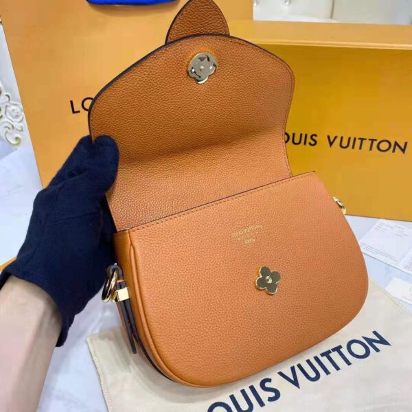 Louis Vuitton LV Women LV Pont 9 Soft MM Sienne Dorée Mocaccino Grained Calfskin Smooth Cowhide - Image 8