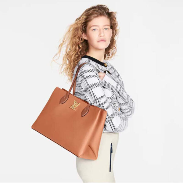 Louis Vuitton LV Women Lockme Shopper Chataigne Brown Grained Calf Leather - Image 12