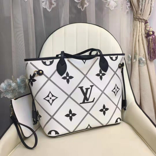 Louis Vuitton LV Women Neverfull MM Tote Crème Beige Grained Cowhide Leather - Image 4