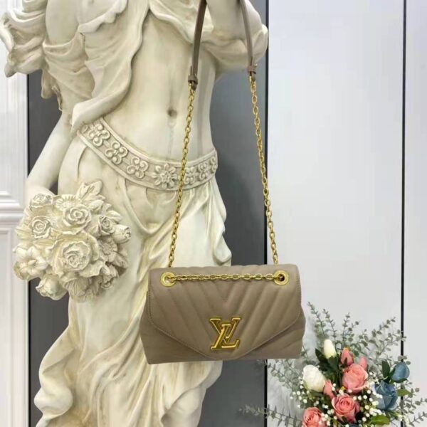 Louis Vuitton LV Women New Wave Chain Bag Handbag Sandy Smooth Cowhide Leather - Image 2