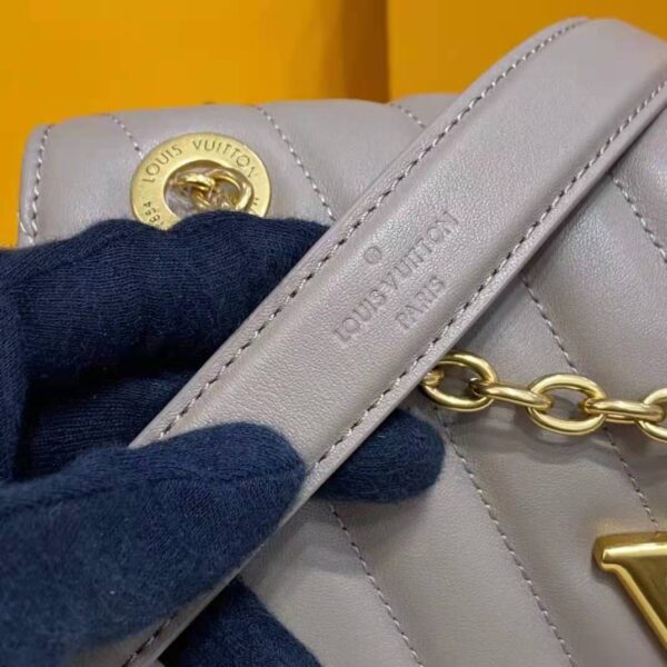 Louis Vuitton LV Women New Wave Chain Bag Handbag Sandy Smooth Cowhide Leather - Image 16