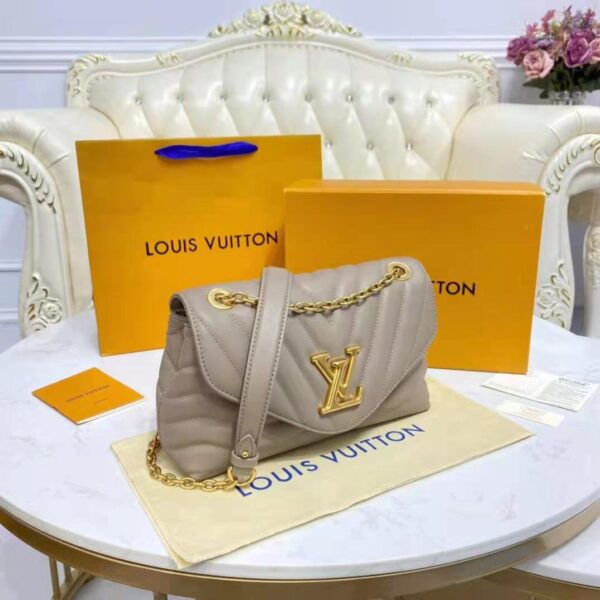 Louis Vuitton LV Women New Wave Chain Bag Handbag Sandy Smooth Cowhide Leather - Image 6