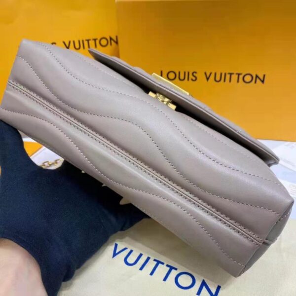 Louis Vuitton LV Women New Wave Chain Bag Handbag Sandy Smooth Cowhide Leather - Image 9