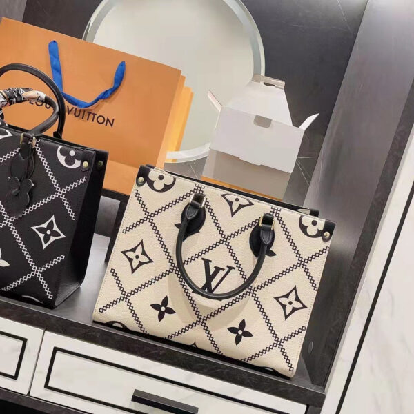 Louis Vuitton LV Women OnTheGo MM Tote Bag Beige Embossed Supple Grained Cowhide - Image 2
