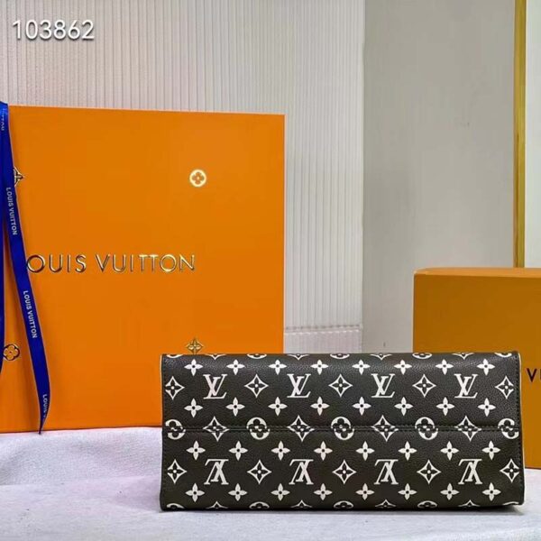 Louis Vuitton LV Women OnTheGo MM Tote Bag Green Printed Embossed Grained Cowhide - Image 6