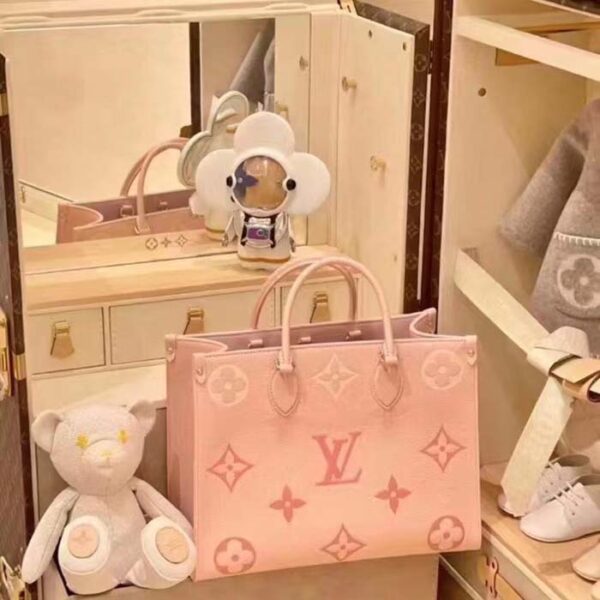 Louis Vuitton LV Women OnTheGo MM Gradient Pink Monogram Empreinte Embossed Cowhide Leather - Image 5