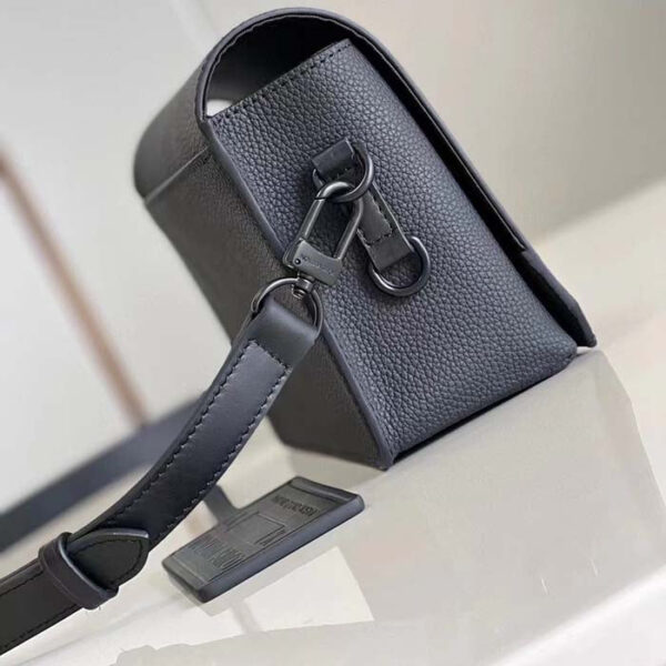 Louis Vuitton Unisex Fastline Wearable Wallet Black Cowhide Leather - Image 7