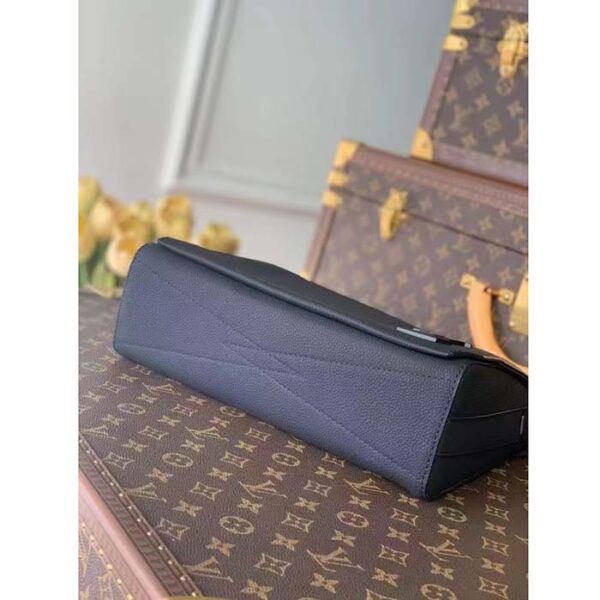 Louis Vuitton Unisex LV Aerogram Takeoff Messenger Black Grained Calf Leather - Image 4