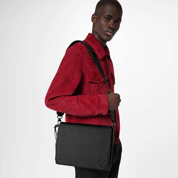 Louis Vuitton Unisex LV Aerogram Takeoff Messenger Black Grained Calf Leather - Image 12