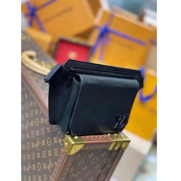 Louis Vuitton Unisex LV Aerogram Takeoff Sling Black Grained Calf Leather - Image 3