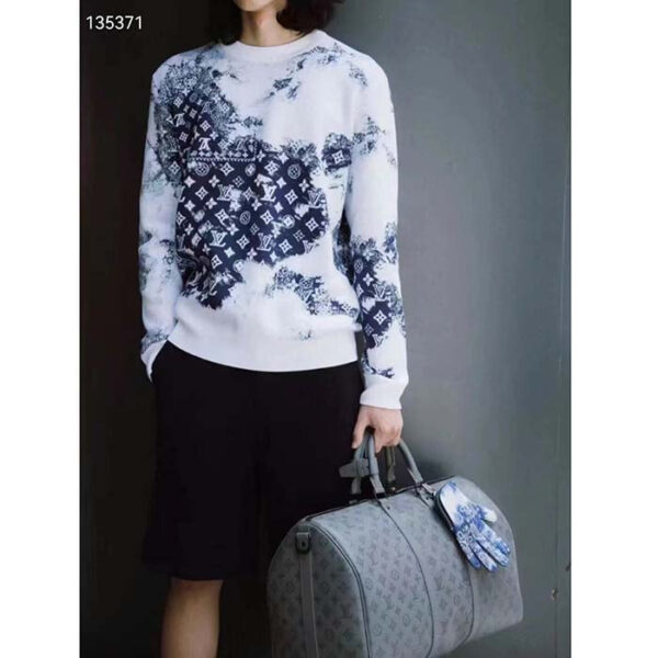 Louis Vuitton Unisex LV Keepall Bandoulière 50 Travel Bag Anthracite Gray Monogram Shadow Calf Leather - Image 13