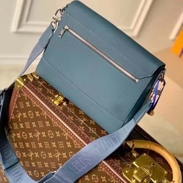 Louis Vuitton Unisex LV Takeoff Messenger Navy Blue Aerogram Cowhide Leather - Image 3
