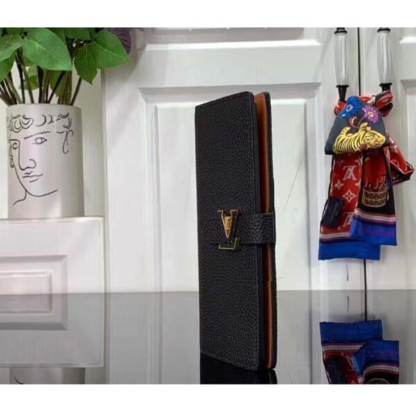 Louis Vuitton Unisex LV Vertical Wallet Black Arizona Taurillon Calf-Leather Sliding Capucines Closure - Image 4