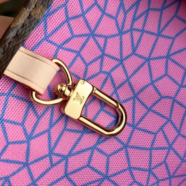 Louis Vuitton Unisex LVxYK OnTheGo MM Monogram Coated Canvas Pumpkin Print - Image 9