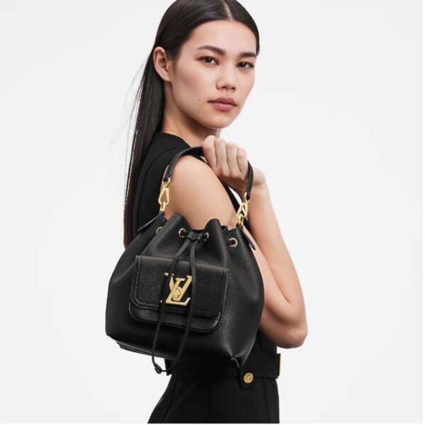 Louis Vuitton Unisex Lockme Bucket Bag Black Grained Calf Leather - Image 14