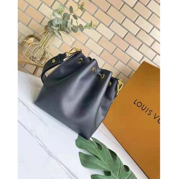 Louis Vuitton Unisex Lockme Bucket Bag Black Grained Calf Leather - Image 3