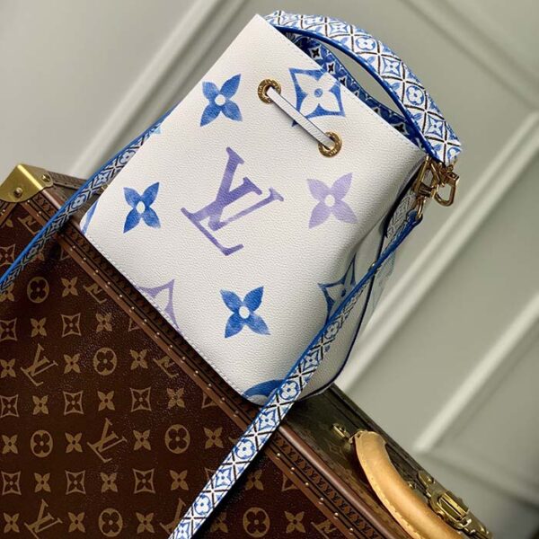 Louis Vuitton Women LV Néonoé BB Blue Monogram Coated Canvas Textile Lining - Image 4